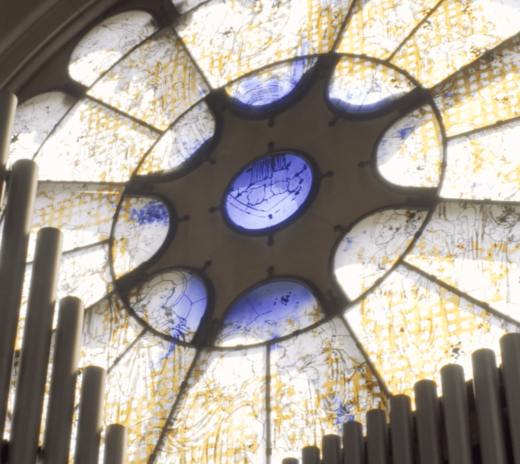 Standbild Rosettenfenster St. Lukas